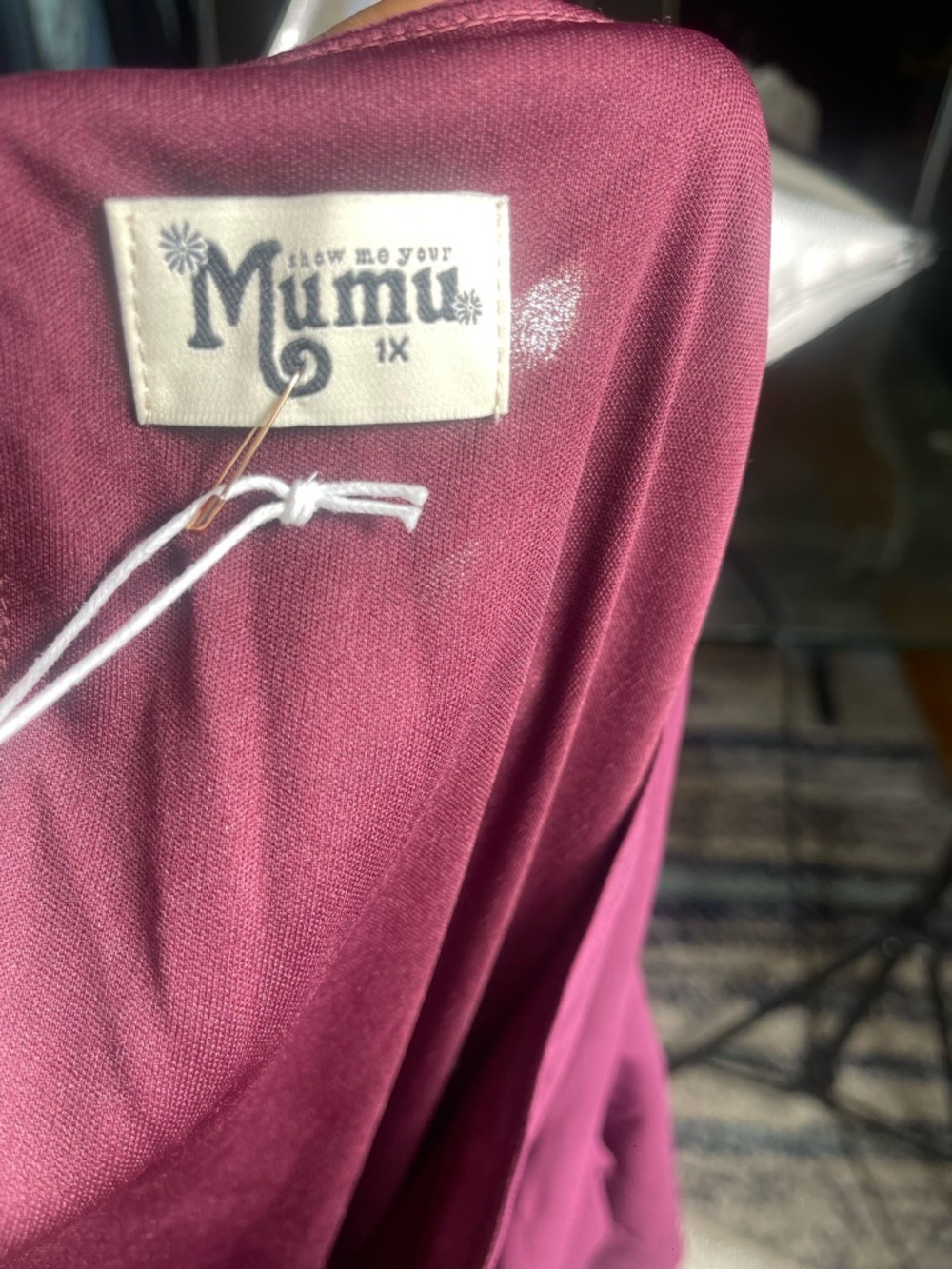 Show Me Your MuMu Emily Maxi Size 1X Merlot Chiffon V Neck autumn wedding dress - Picture 4 of 4